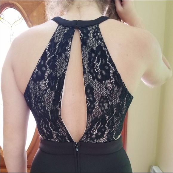 Black Dress - Picture 2 of 3